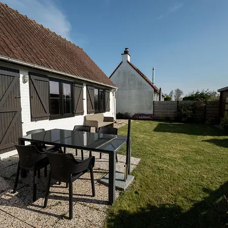 Vakantiehuis Beluga With Parking And Shared Pool By Interhome